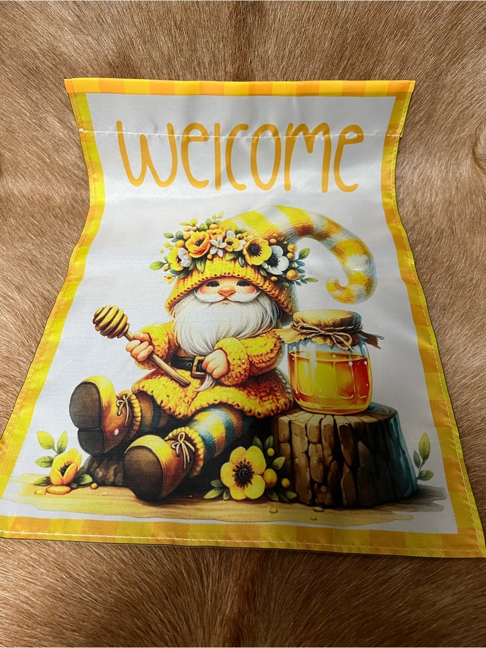 Welcome Honeybee Gnome Decorative Flag - Yellow